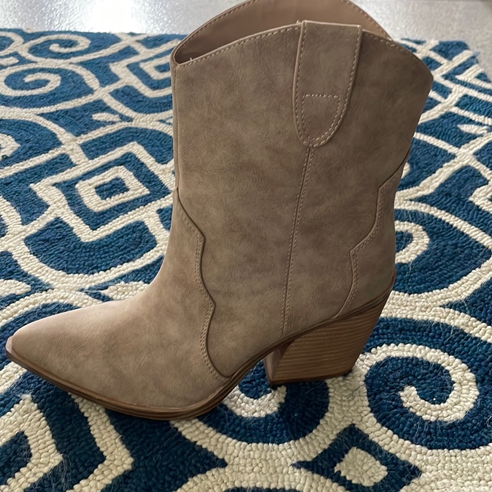 Steve Madden Candace Bootie